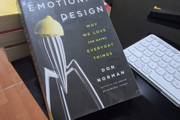 Buku Emotional Design Why We Love (or Hate) Everyday Things karya Don Norman